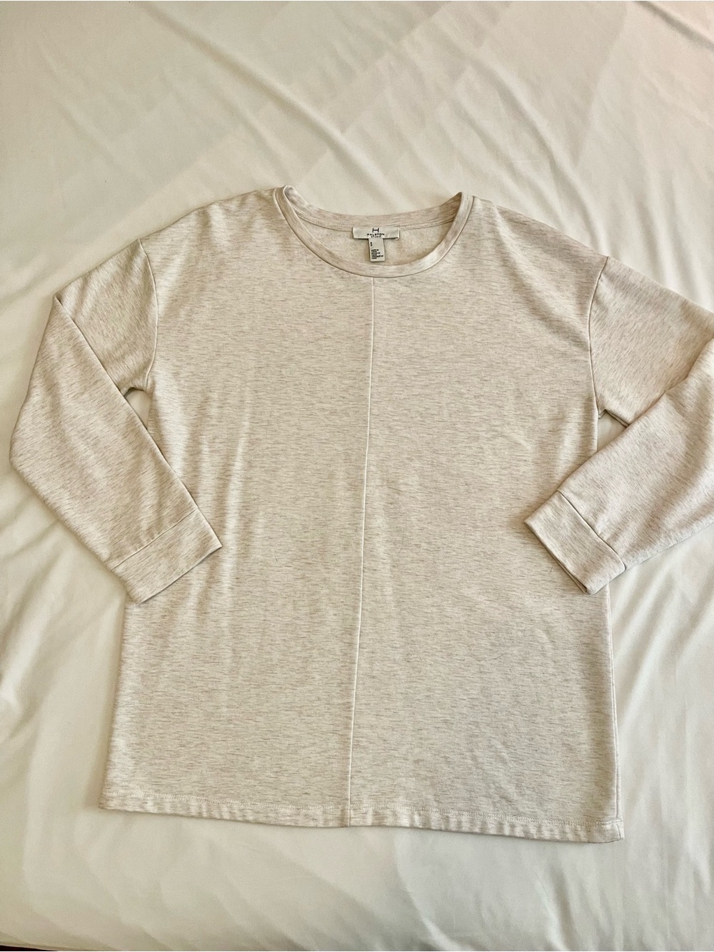 Halston Cream Long Sleeve Crewneck Long Sweatshirt